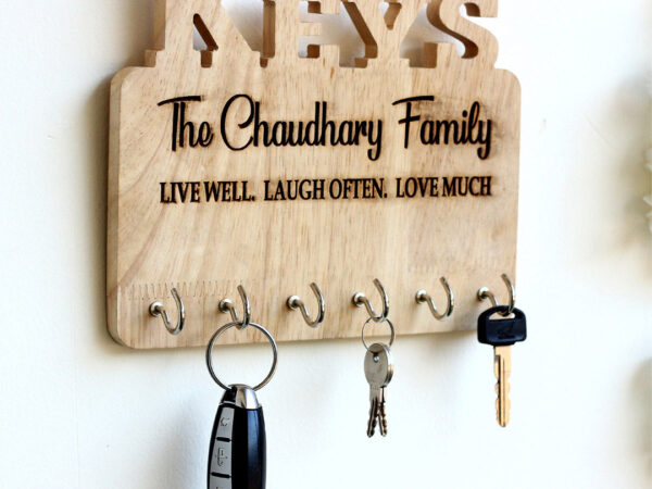 Family Key Holder with Engraved Portrait | Personalized Wooden Key Holder for Home